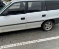 Белый Опель Астра, объемом двигателя 1.4 л и пробегом 350 тыс. км за 1350 $, фото 2 на Automoto.ua