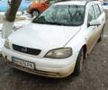 Белый Опель Астра, объемом двигателя 1.69 л и пробегом 620 тыс. км за 2500 $, фото 1 на Automoto.ua