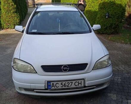 Белый Опель Астра, объемом двигателя 1.4 л и пробегом 251 тыс. км за 3000 $, фото 3 на Automoto.ua
