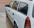 Белый Опель Астра, объемом двигателя 1.69 л и пробегом 447 тыс. км за 3300 $, фото 8 на Automoto.ua
