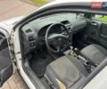Белый Опель Астра, объемом двигателя 1.69 л и пробегом 222 тыс. км за 1850 $, фото 4 на Automoto.ua