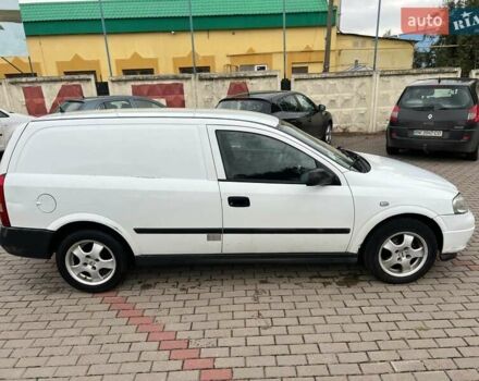 Белый Опель Астра, объемом двигателя 1.69 л и пробегом 222 тыс. км за 1850 $, фото 2 на Automoto.ua