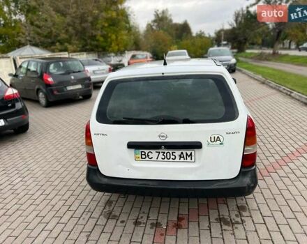 Белый Опель Астра, объемом двигателя 1.69 л и пробегом 222 тыс. км за 1850 $, фото 1 на Automoto.ua