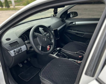 Білий Опель Астра, об'ємом двигуна 1.69 л та пробігом 327 тис. км за 4800 $, фото 9 на Automoto.ua