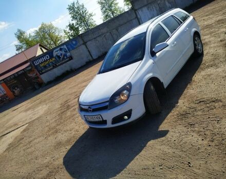 Белый Опель Астра, объемом двигателя 1.9 л и пробегом 250 тыс. км за 4999 $, фото 1 на Automoto.ua