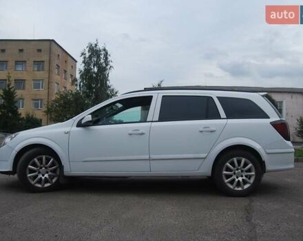 Белый Опель Астра, объемом двигателя 1.91 л и пробегом 368 тыс. км за 4670 $, фото 4 на Automoto.ua