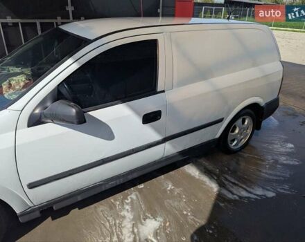 Белый Опель Астра, объемом двигателя 1.7 л и пробегом 382 тыс. км за 4000 $, фото 2 на Automoto.ua