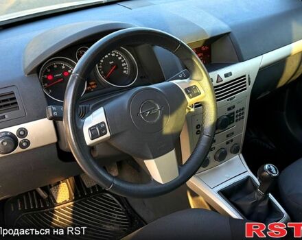 Белый Опель Астра, объемом двигателя 1.6 л и пробегом 225 тыс. км за 5300 $, фото 4 на Automoto.ua