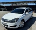 Белый Опель Астра, объемом двигателя 1.7 л и пробегом 246 тыс. км за 5100 $, фото 2 на Automoto.ua
