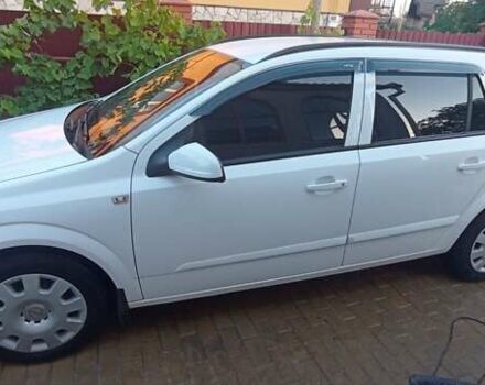 Опель Астра 2007 в Виньковцах на Automoto.ua Белый Опель Астра, объемом двигателя 1.3 л и пробегом 315 тыс. км за 4200 $, фото 3 на Automoto.ua