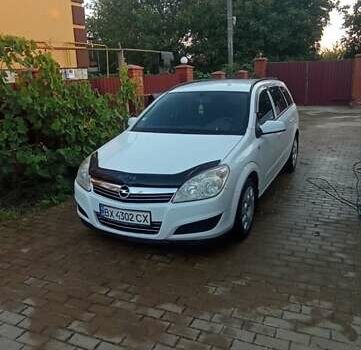 Опель Астра 2007 в Виньковцах на Automoto.ua Белый Опель Астра, объемом двигателя 1.3 л и пробегом 315 тыс. км за 4200 $, фото 2 на Automoto.ua