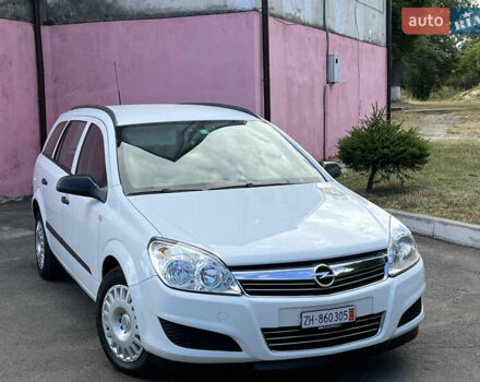 Белый Опель Астра, объемом двигателя 1.6 л и пробегом 175 тыс. км за 4800 $, фото 7 на Automoto.ua