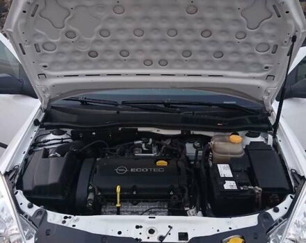 Білий Опель Астра, об'ємом двигуна 1.6 л та пробігом 194 тис. км за 5500 $, фото 5 на Automoto.ua