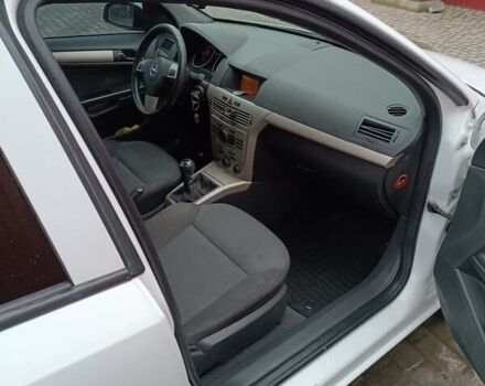 Білий Опель Астра, об'ємом двигуна 1.69 л та пробігом 283 тис. км за 5750 $, фото 23 на Automoto.ua