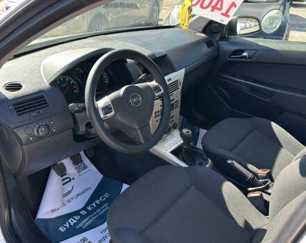 Белый Опель Астра, объемом двигателя 1.6 л и пробегом 176 тыс. км за 5300 $, фото 6 на Automoto.ua