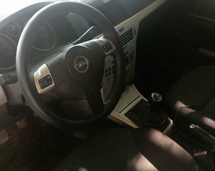 Опель Астра 2007 в Виньковцах на Automoto.ua Белый Опель Астра, объемом двигателя 1.3 л и пробегом 315 тыс. км за 4200 $, фото 5 на Automoto.ua