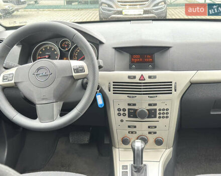 Белый Опель Астра, объемом двигателя 1.8 л и пробегом 203 тыс. км за 6450 $, фото 10 на Automoto.ua