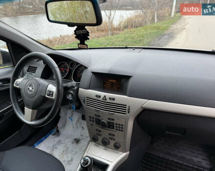 Білий Опель Астра, об'ємом двигуна 1.6 л та пробігом 219 тис. км за 5800 $, фото 7 на Automoto.ua