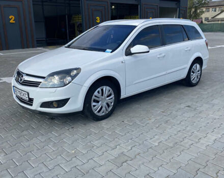 Белый Опель Астра, объемом двигателя 1.69 л и пробегом 224 тыс. км за 5300 $, фото 2 на Automoto.ua
