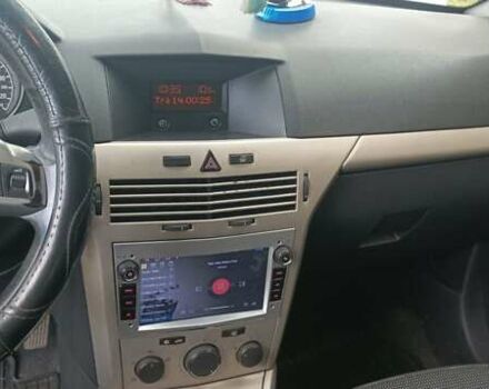 Опель Астра 2008 в Коломые на Automoto.ua Белый Опель Астра, объемом двигателя 1.7 л и пробегом 267 тыс. км за 4700 $, фото 4 на Automoto.ua