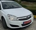 Белый Опель Астра, объемом двигателя 1.6 л и пробегом 240 тыс. км за 5600 $, фото 1 на Automoto.ua