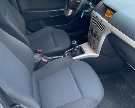 Белый Опель Астра, объемом двигателя 1.6 л и пробегом 220 тыс. км за 5500 $, фото 8 на Automoto.ua