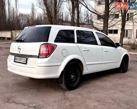 Белый Опель Астра, объемом двигателя 1.7 л и пробегом 301 тыс. км за 5400 $, фото 6 на Automoto.ua