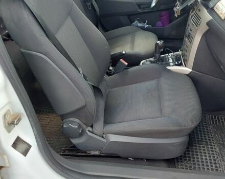 Білий Опель Астра, об'ємом двигуна 1.2 л та пробігом 249 тис. км за 4251 $, фото 7 на Automoto.ua