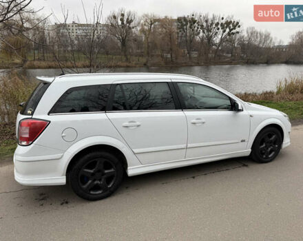 Білий Опель Астра, об'ємом двигуна 1.6 л та пробігом 219 тис. км за 5800 $, фото 5 на Automoto.ua