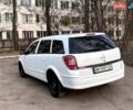 Белый Опель Астра, объемом двигателя 1.7 л и пробегом 301 тыс. км за 5400 $, фото 3 на Automoto.ua