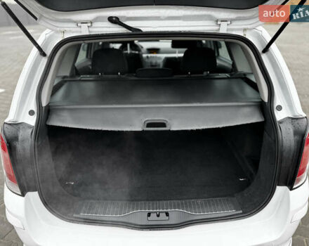 Белый Опель Астра, объемом двигателя 1.8 л и пробегом 166 тыс. км за 5750 $, фото 49 на Automoto.ua