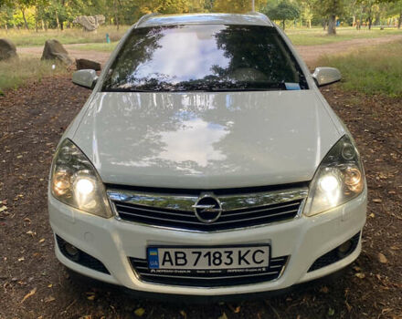 Белый Опель Астра, объемом двигателя 1.69 л и пробегом 224 тыс. км за 5300 $, фото 12 на Automoto.ua