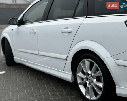 Белый Опель Астра, объемом двигателя 1.8 л и пробегом 166 тыс. км за 5750 $, фото 24 на Automoto.ua