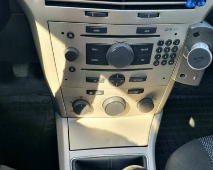 Белый Опель Астра, объемом двигателя 1.4 л и пробегом 210 тыс. км за 7000 $, фото 4 на Automoto.ua