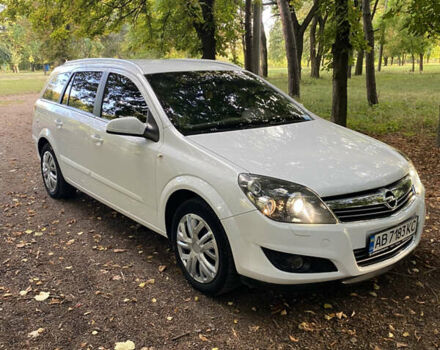 Белый Опель Астра, объемом двигателя 1.69 л и пробегом 224 тыс. км за 5300 $, фото 14 на Automoto.ua
