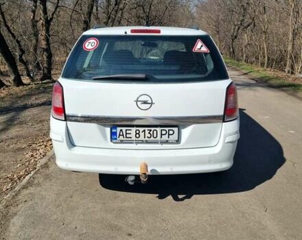 Белый Опель Астра, объемом двигателя 1.4 л и пробегом 210 тыс. км за 7000 $, фото 6 на Automoto.ua
