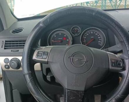 Опель Астра 2008 в Коломые на Automoto.ua Белый Опель Астра, объемом двигателя 1.7 л и пробегом 267 тыс. км за 4700 $, фото 6 на Automoto.ua