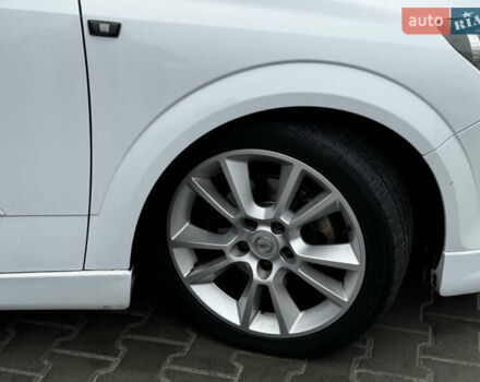 Белый Опель Астра, объемом двигателя 1.8 л и пробегом 166 тыс. км за 5750 $, фото 26 на Automoto.ua