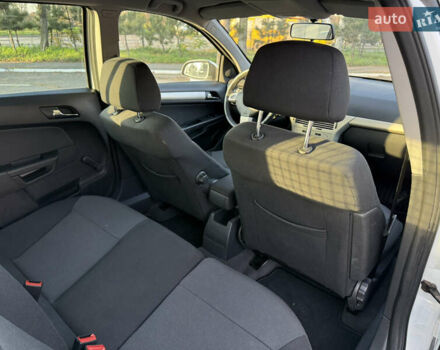 Білий Опель Астра, об'ємом двигуна 1.6 л та пробігом 220 тис. км за 6600 $, фото 32 на Automoto.ua