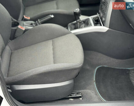 Белый Опель Астра, объемом двигателя 1.8 л и пробегом 166 тыс. км за 5750 $, фото 36 на Automoto.ua