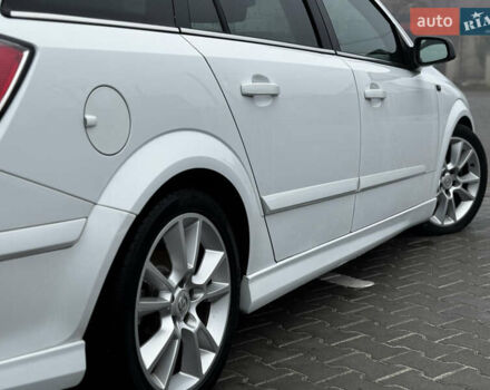 Белый Опель Астра, объемом двигателя 1.8 л и пробегом 166 тыс. км за 5750 $, фото 23 на Automoto.ua