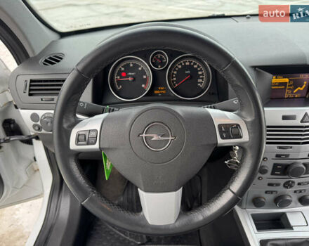 Білий Опель Астра, об'ємом двигуна 1.7 л та пробігом 306 тис. км за 4950 $, фото 23 на Automoto.ua