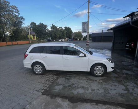 Белый Опель Астра, объемом двигателя 1.69 л и пробегом 263 тыс. км за 5800 $, фото 2 на Automoto.ua