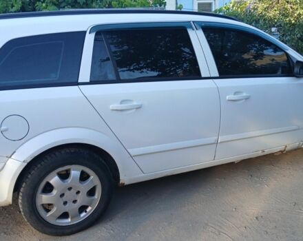 Белый Опель Астра, объемом двигателя 1.7 л и пробегом 283 тыс. км за 4100 $, фото 2 на Automoto.ua