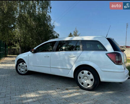 Белый Опель Астра, объемом двигателя 1.69 л и пробегом 289 тыс. км за 5200 $, фото 1 на Automoto.ua