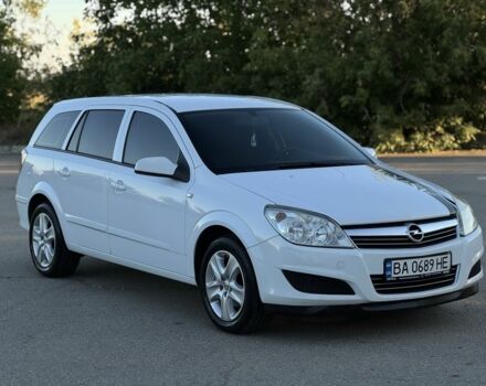 Білий Опель Астра, об'ємом двигуна 1.8 л та пробігом 200 тис. км за 3499 $, фото 2 на Automoto.ua