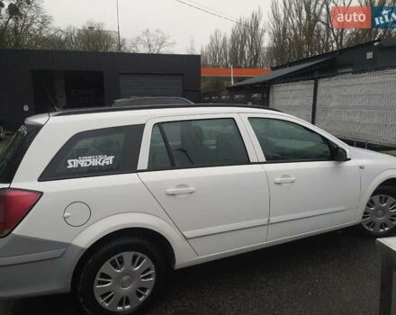 Білий Опель Астра, об'ємом двигуна 1.7 л та пробігом 305 тис. км за 5500 $, фото 3 на Automoto.ua