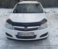 Белый Опель Астра, объемом двигателя 1.25 л и пробегом 220 тыс. км за 5300 $, фото 2 на Automoto.ua