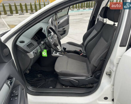 Белый Опель Астра, объемом двигателя 1.7 л и пробегом 306 тыс. км за 4999 $, фото 21 на Automoto.ua