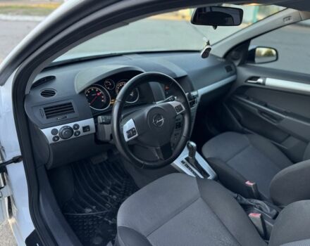 Білий Опель Астра, об'ємом двигуна 1.8 л та пробігом 200 тис. км за 3499 $, фото 12 на Automoto.ua